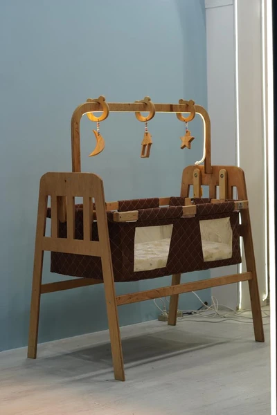 گهواره چوبی