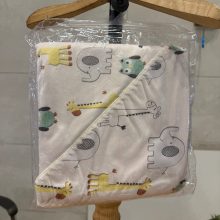 پتو زرافه چهار فصل